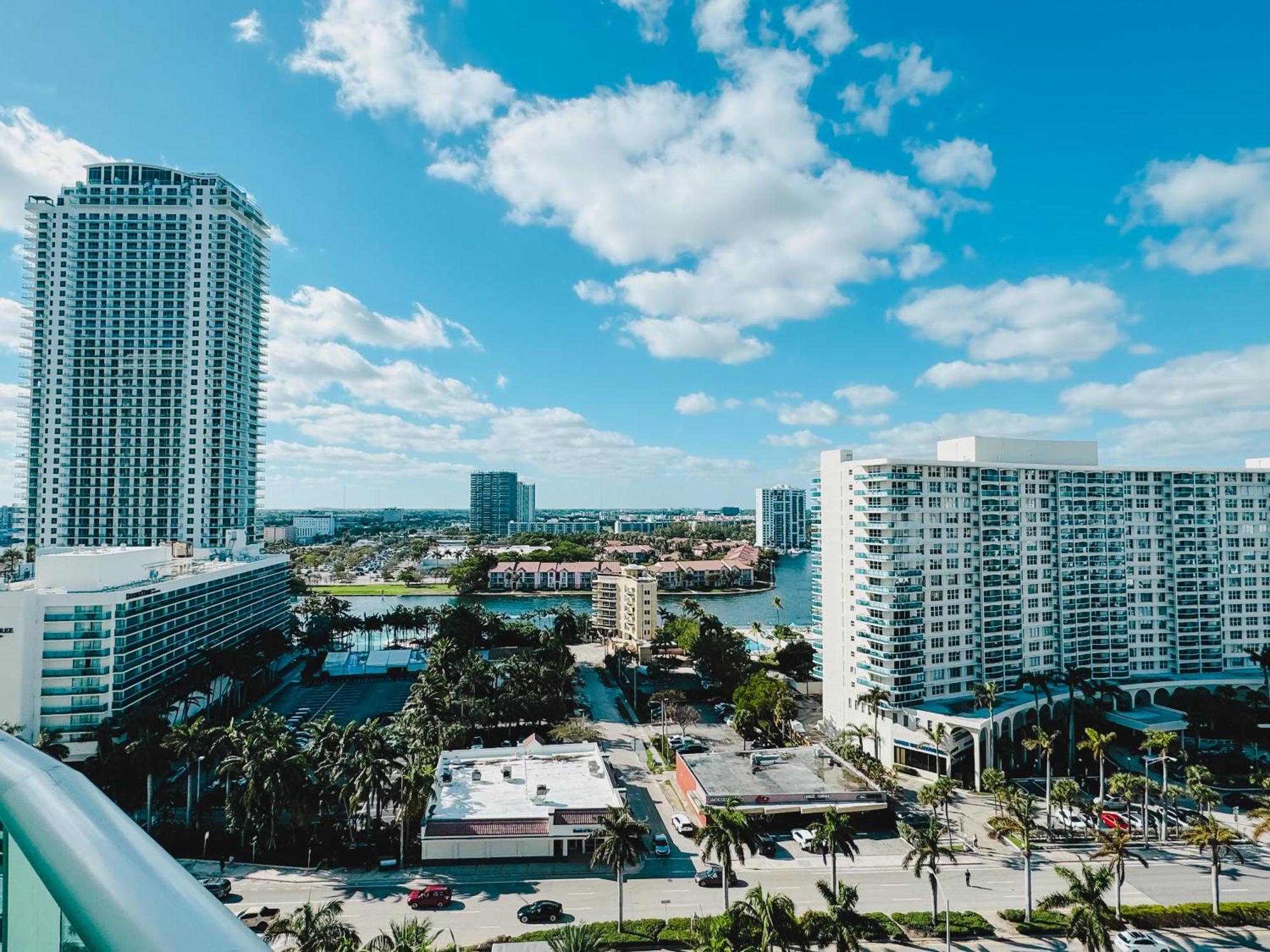 The Tides Condo On Hollywood Exteriör bild