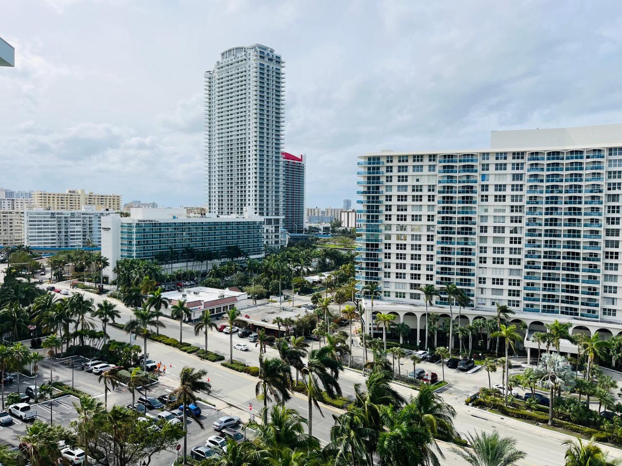 The Tides Condo On Hollywood Exteriör bild